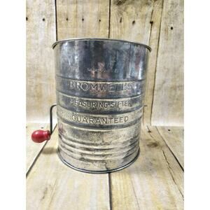 Vtg Hand Held & Crank Bromwell's Metal 5 Cup Measuring Sifter Made In USA